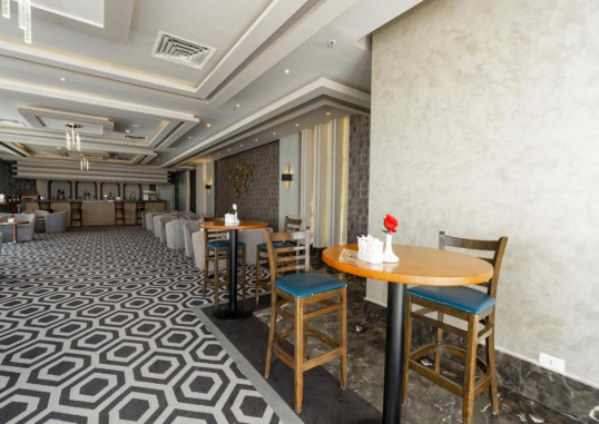 SEVEN SEAS JOLIE BAY 23