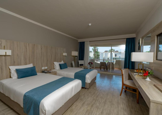 SEVEN SEAS JOLIE BAY 27