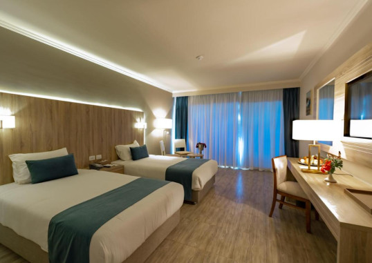 SEVEN SEAS JOLIE BAY 28