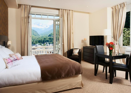 GOLF HOTEL 22
