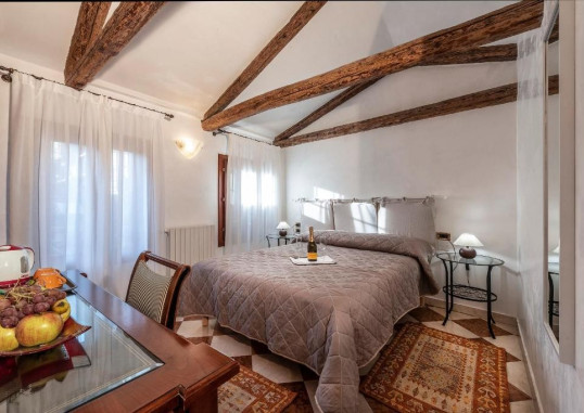 CA‘ LA RIVA 7