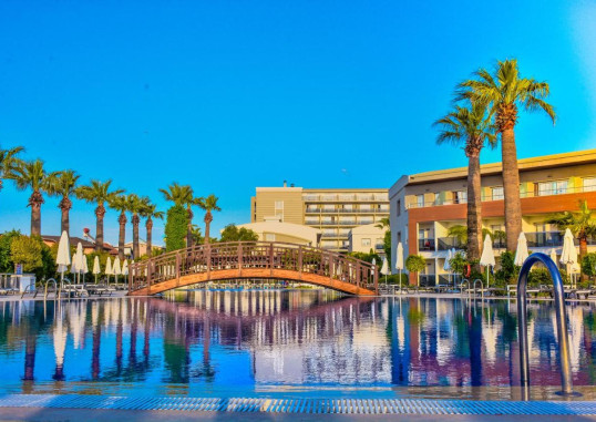 PALM WINGS KUSADASI BEACH RESORT & SPA 4