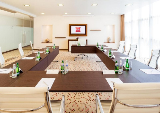 IBIS ABU DHABI GATE 12