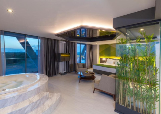 BOSPHORUS SORGUN 6