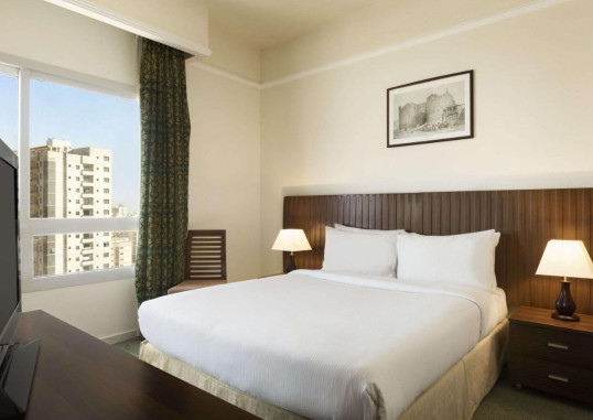 RAMADA BEACH HOTEL AJMAN 14