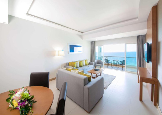 RAMADA BEACH HOTEL AJMAN 17