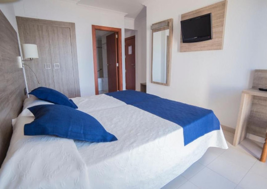 HOTEL RISECH 12