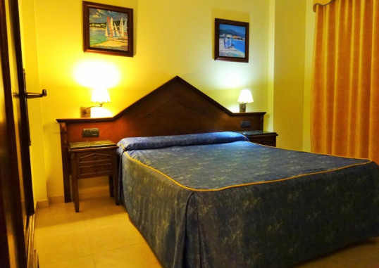 HOTEL VISTAMAR 13
