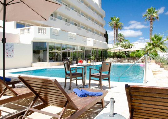 PARAISO BEACH (Adults Only) 3