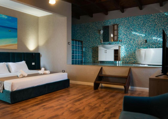MAJESTIC HOTEL 15