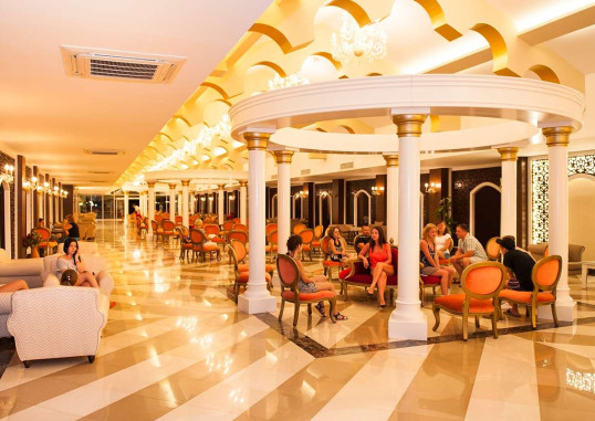 CONCORDIA CELES HOTEL 2