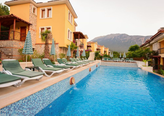 PERDIKIA HILL FAMILY RESORT & SPA 1