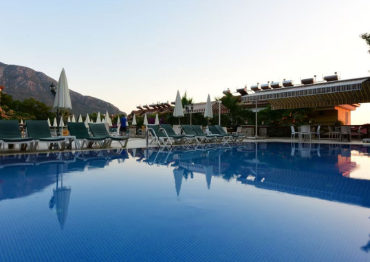 PERDIKIA HILL FAMILY RESORT & SPA 3