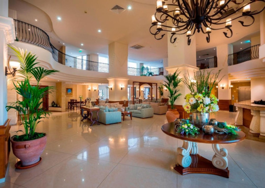 AQUAMARE BEACH & SPA 8