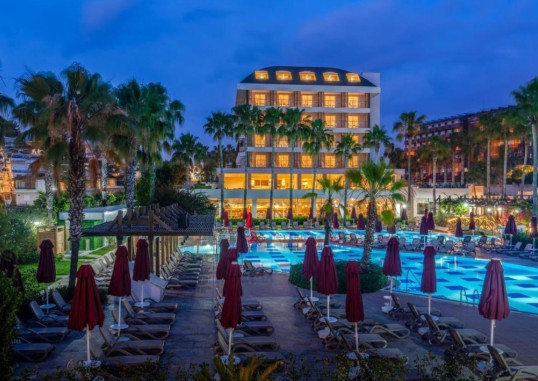 TRENDY PALM BEACH (ADULTS ONLY 16+) 4