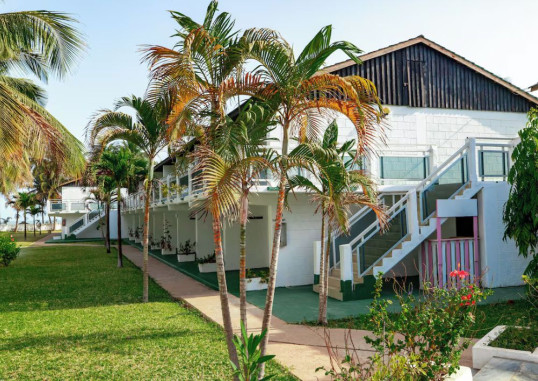 BUNGALOW BEACH 1