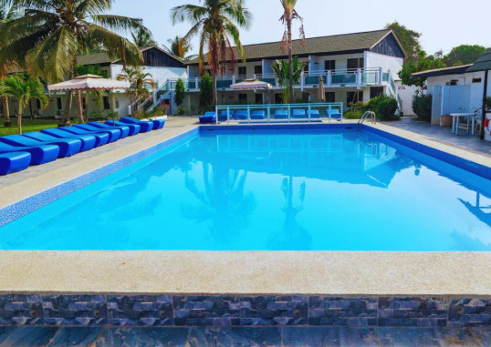 BUNGALOW BEACH 2