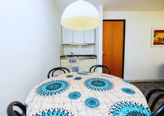 BUNGALOW BEACH 10