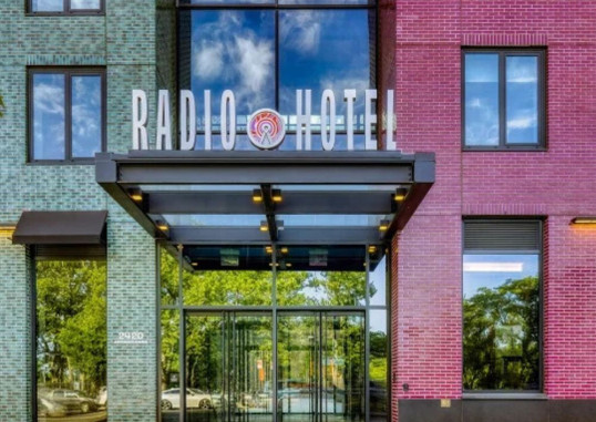 RADIO HOTEL 26