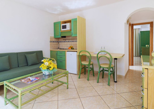 APARTHOTEL ESQUINZO Y MONTE DEL MAR 9