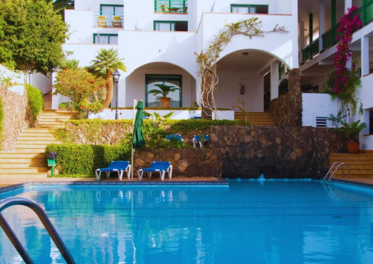 APARTHOTEL ESQUINZO Y MONTE DEL MAR 1
