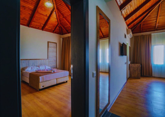 SENZA GARDEN HOLIDAY CLUB 8