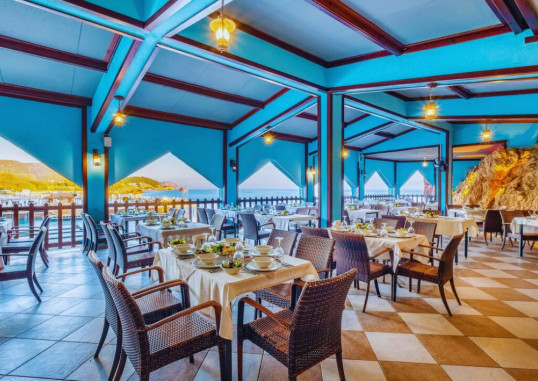 SENZA GARDEN HOLIDAY CLUB 18