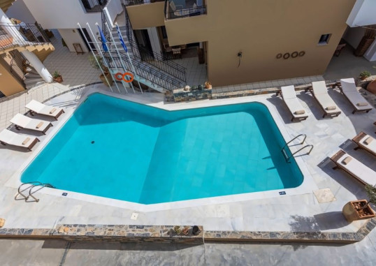 NAMI HOTEL AND SUITES 4