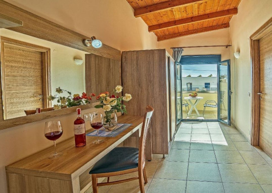 BLUE AEGEAN HOTEL AND SUITES 9