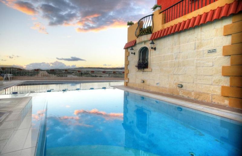 apsistokite SOREDA HOTEL viešbutyje už gerą kainą. 