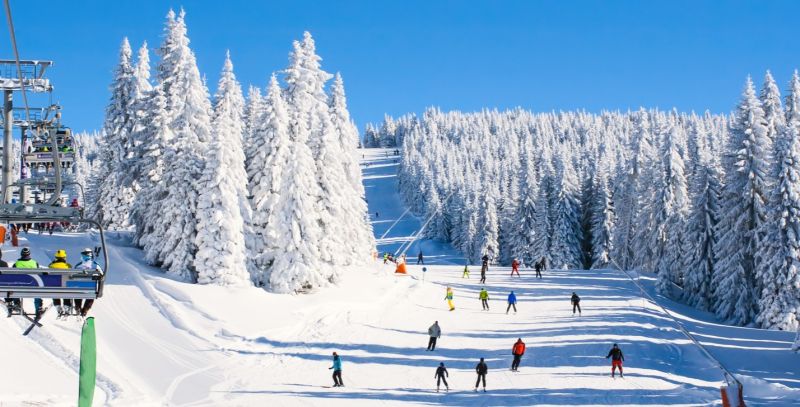 Slidinėjimo kelionės dviems, šeimoms, solo