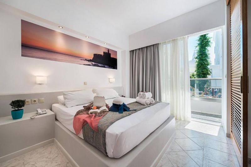 apsistokite ESPERIA CITY HOTEL viešbutyje už gerą kainą. 