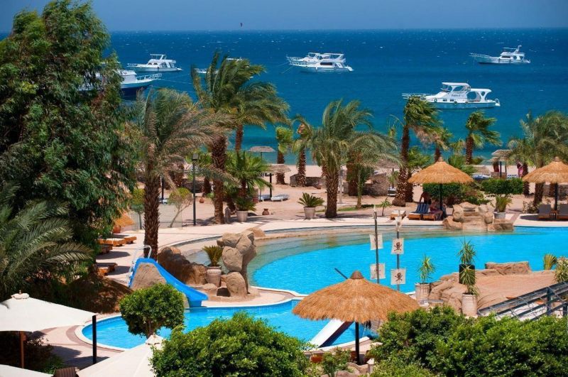 apsistokite LOTUS BAY BEACH RESORT viešbutyje už gerą kainą. 
