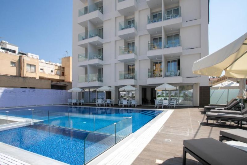 apsistokite BEST WESTERN PLUS LARCO HOTEL viešbutyje už gerą kainą. 