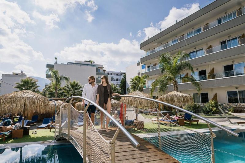 apsistokite INFINITY BLUE BOUTIQUE HOTEL & SPA (Adults Only 16+) viešbutyje už gerą kainą. 