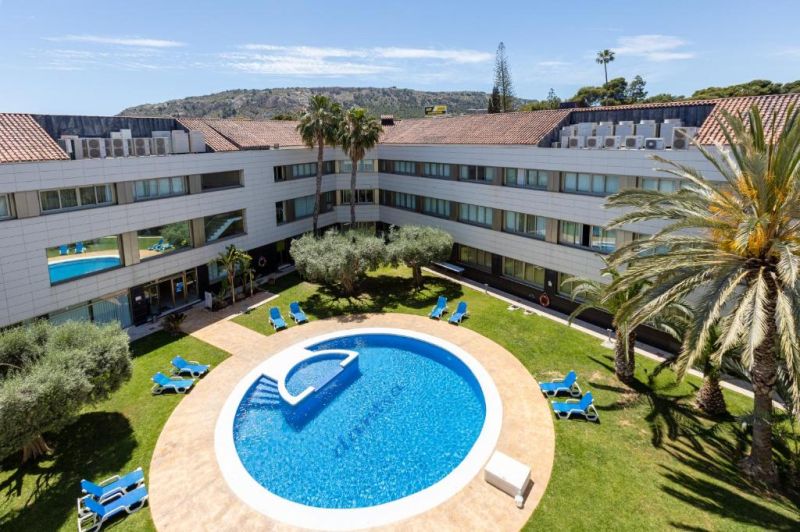 apsistokite DANIYA ALICANTE viešbutyje už gerą kainą. 