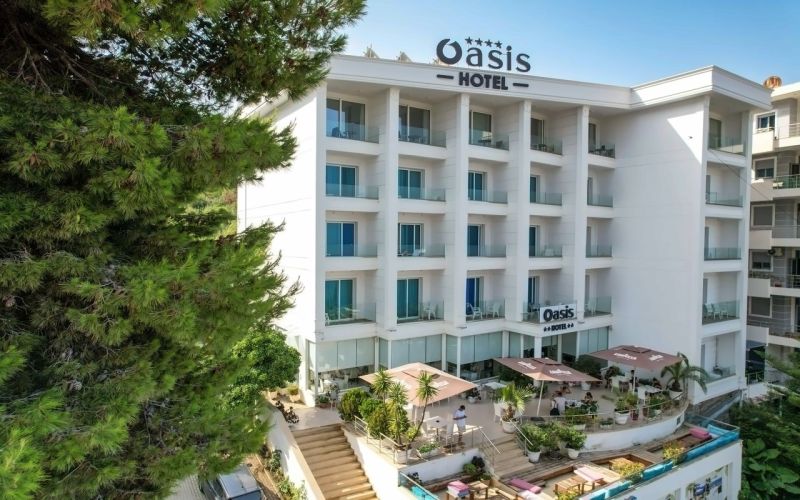 Kelionė į Albaniją! Sarandėje įsikūręs 4* viešbutis OASIS 1