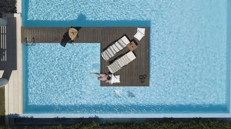 apsistokite THE IXIAN GRAND & ALL SUITES viešbutyje už gerą kainą. 