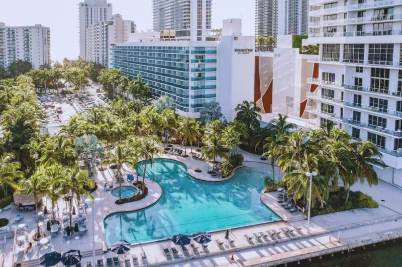 Mėgaukitės baltais paplūdimiais Majamyje, 4* DOUBLETREE RESORT BY HILTON HOLLYWOOD BEACH viešbutyje! 1