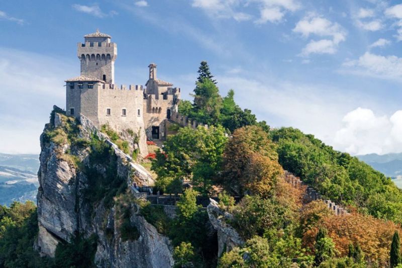 apsistokite POILSINĖ IR PAŽINTINĖ KELIONĖ (ITALIJA) viešbutyje už gerą kainą. 