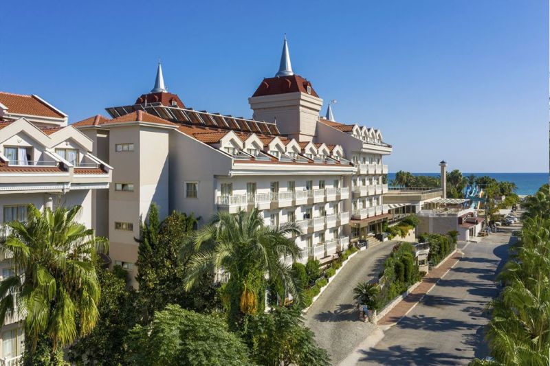 apsistokite AYDINBEY FAMOUS RESORT viešbutyje už gerą kainą. 