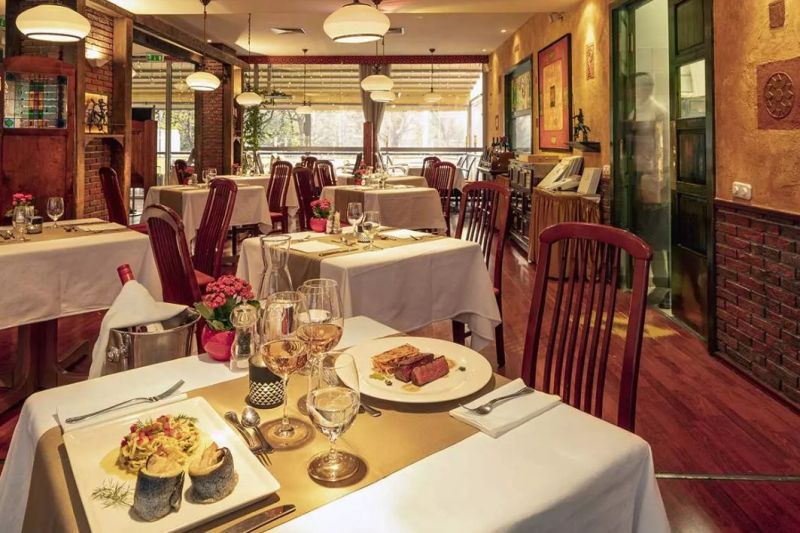 apsistokite HOTEL CHARLES viešbutyje už gerą kainą. 