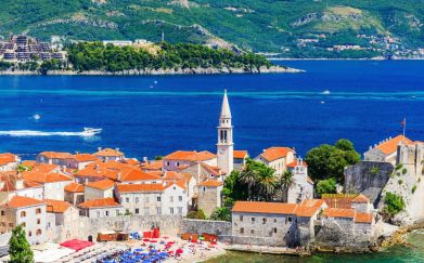 Pamatyk kalnus, Kotoro įlanką, o galbūt leiskis į dienos ekskursiją į Kroatiją