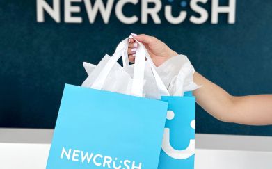 NEWCRUSH – pasiruoškite kelionių kosmetinę su nuolaida (užsakymams nuo 60 €)